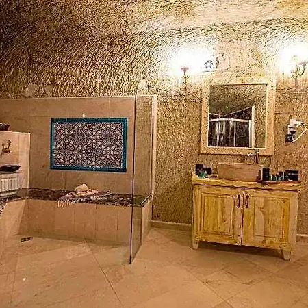 Tuerkan Cave Ургуп